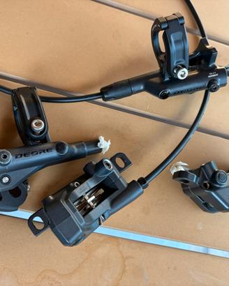 Kit freni SHIMANO M6220 4 pistoni - NUOVI