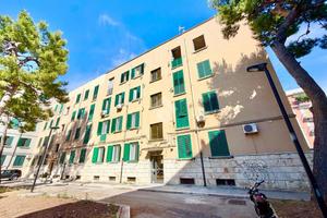 4 LOCALI A BARI