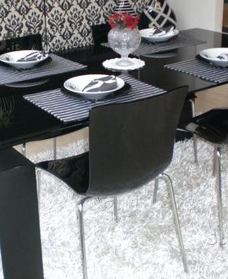 Tavolo SOTTOCOSTO vetro nero allungab Tonin Casa