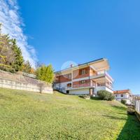 VILLA SINGOLA A VALGIOIE