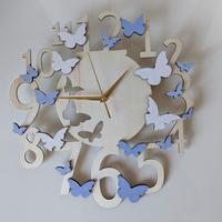 Orologio con farfalle