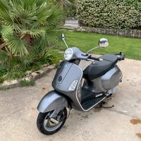 Vespa Granturismo 200L