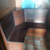 Cassapanca ad angolo in legno