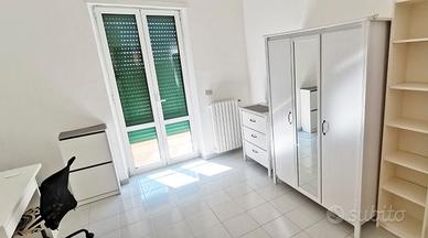 Salerno Pastena centralissimo stanza indipendente