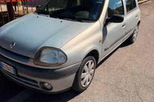 Renault clio 2000