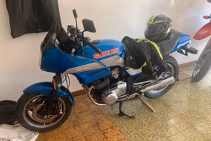 Suzuki Gsx 750 ES