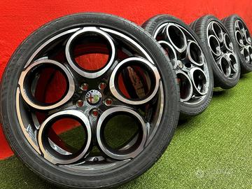 Cerchi Alfa Romeo Giulietta Gomme Nuove 225 40 18