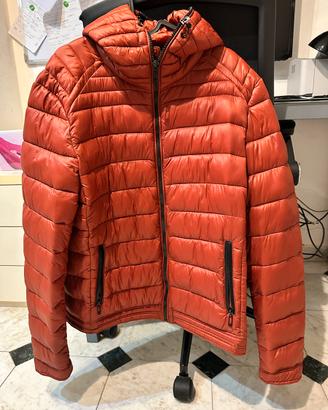 Piumino rosso magenta