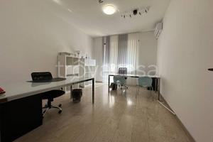 Attività / Licenza di 65 m² con 2 locali a Pesaro