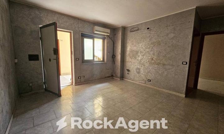 BILOCALE CON INGRESSO AUTONOMO