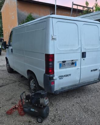 tutti i ricambi sono disponibili  motore 1.9 