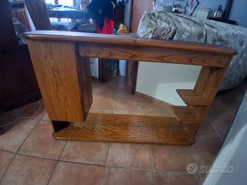 specchio in legno per bagno