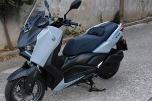 Yamaha X-Max 300 Tech Max con garanzia 7 anni