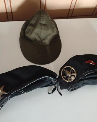 Tre cappelli militari 