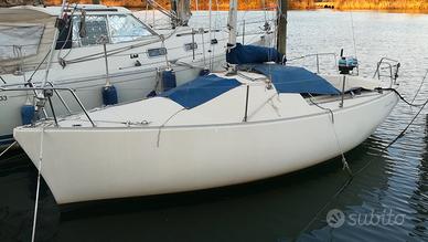 Barca a vela EC 19 - 6 metri