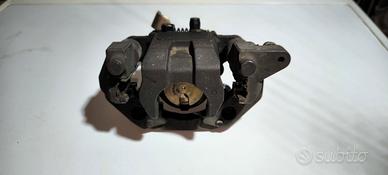 pinza freno posteriore Yamaha majesty 400 e Tmax 