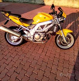 Moto Suzuki sv 650