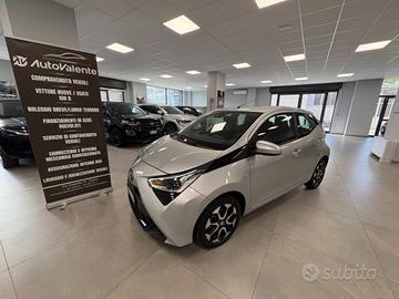 Toyota Aygo Connect 1.0 VVT-i 72 CV 5 porte x-fun