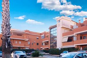 Appartamento con box e cantina San Giacomo/Santa B