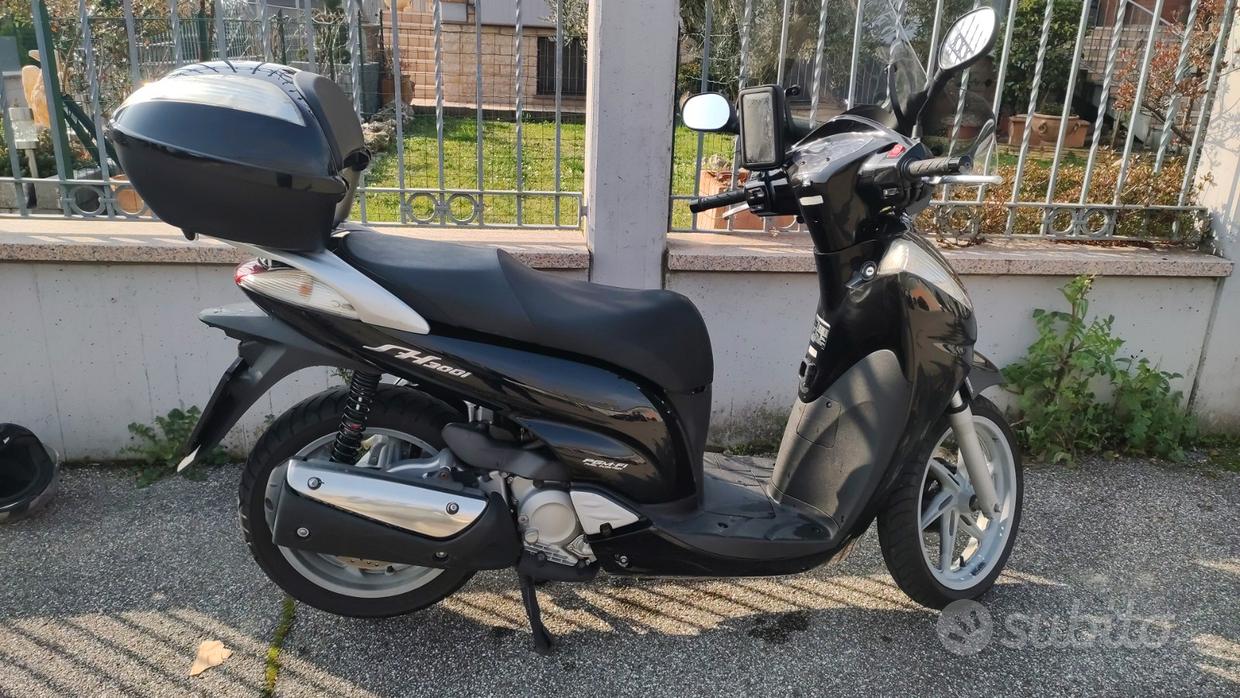 Sh 300 - Vendita in Moto e scooter a Genova e provincia 