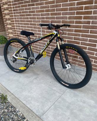 scott scale 26 carbon fiber