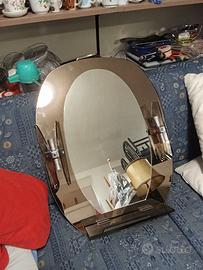 Specchio con illuminazione