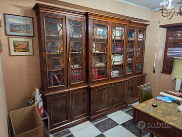Libreria monumentale a moduli in stile classico in