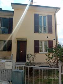 3 camere singole a RAGAZZE