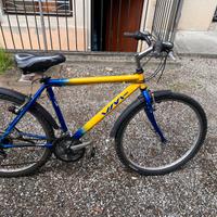 Bicicletta città/ trekking con cambio shimano