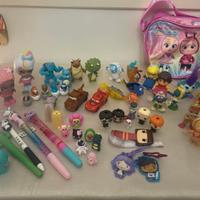 56 pezzi collezioni varie + borsetta omaggio