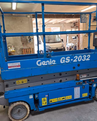 Piattaforma aerea verticale elettrica Genie GS2032