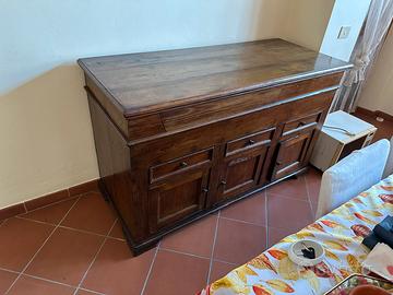 Antica madia toscana