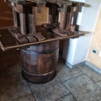 Tavoli Botte con vetro e sgabelli