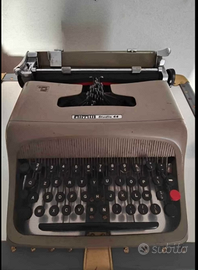 Macchina da scriv. Olivetti Studio 44 (anni 50–60)