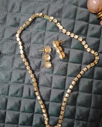 Set Elegante Girocollo e Orecchini con Strass