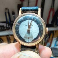 vecchio orologio da polso 