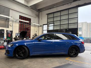 Cerchi e gomme Audi rs4 raggio 20