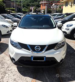 Nissan Qashqai 1.6 dCi AUTOM. NAVI CERCHI 18 FULL