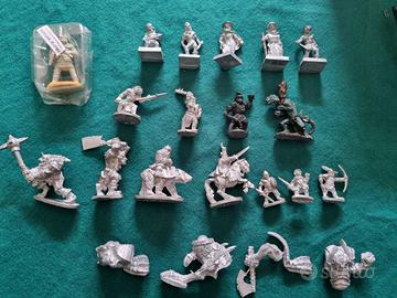 18 miniature anni '80/90 (alcune Grenadier)