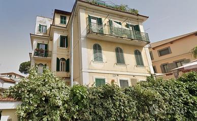 2 LOCALI A ROMA