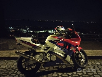 CBR 600 f3. 1995