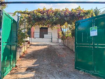 Villa unifamiliare a trabia