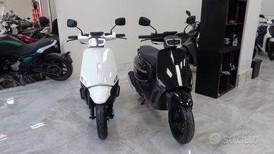 VELOCIFERO TENNIS 125 - 2026 "FULL LED"