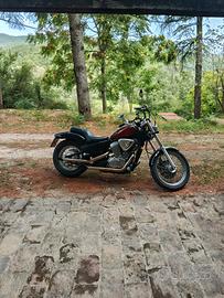 Honda shadow vt600  