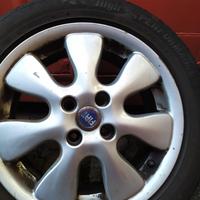 4 Gomme fiat con cerchi