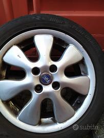 4 Gomme fiat con cerchi