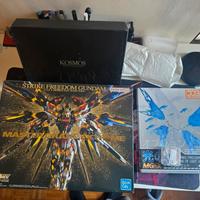 mgex striker freedom + accessori