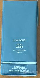 PROFUMO TOM FORD OUD WOOD
