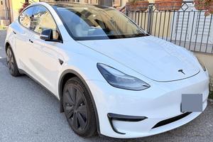 Tesla Model Y AWD Long Range 03/2023