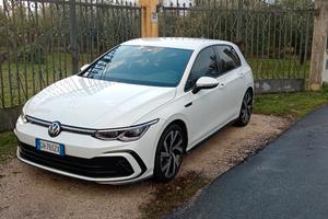 Auto Golf 8 r line 1.5 tsi 150 cv